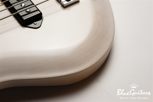 Supreme Collection Stormbreaker Bass - White Blonde #21100